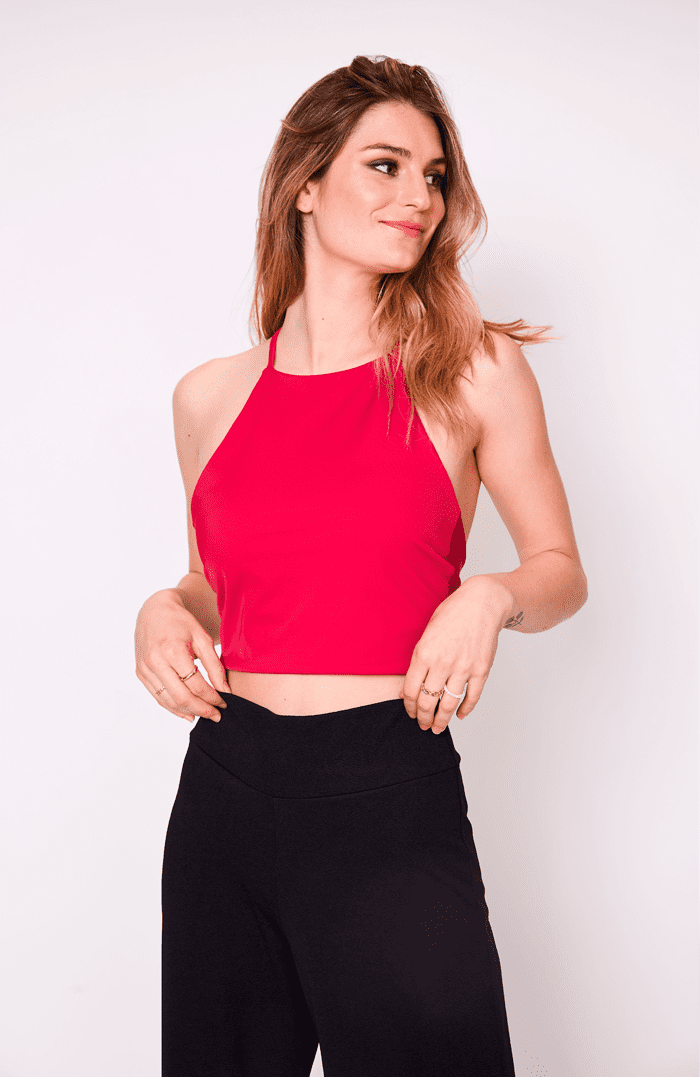 CROP TOP CUELLO ROJO 02